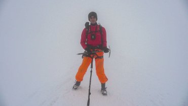Dvořák Štěpán
Celotýdenní výlet do Francouzských Alp, kde jsme podnikli výstup na Mont Blanc z francouzské strany přes chaty Tete Rousse, I' Aig du Goûter a Biv Vallot. Kvůli nepřízni počasí se nám výstup na vrchol podařil až na druhý pokus.