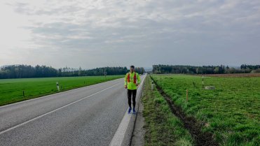 Dvořák Štěpán
O Velikonocích 2017 jsem přeběhl 402 km přes celou Českou republiku z nejjižnějšího bodu ČR k nejsevernějšímu bodu ČR za 69 hodin a 52 minut.