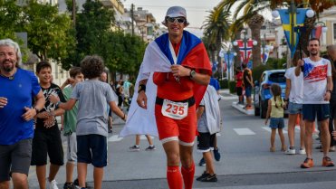 Cíl závodu Spartathlon 2019
Na závodě Spartathlon 2019, kdy jsem v Řecku běžel z Athén do Sparty ultramaraton dlouhý 246 km, jsem si za strašného tepla a neskutečného utrpení vybojoval poslední místo a skončil tak v první polovině všech závodníků.